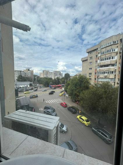 Garsonieră decomandată în Nicolina