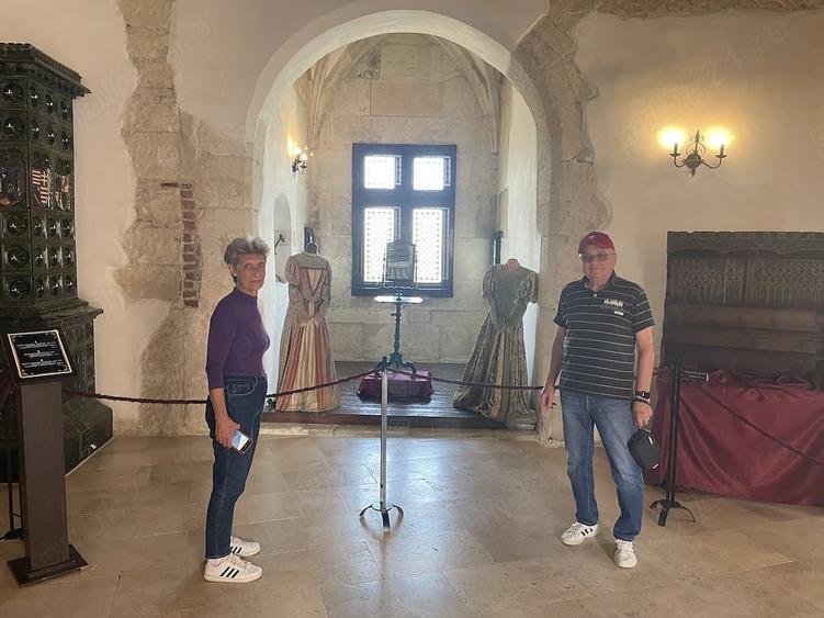 Apartament cu 3 camere decomandat în Doamna Ghica