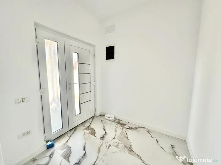 Casă cu 5 camere cu Teren 374 Mp în Moșnița Veche