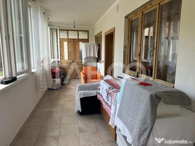 Casă cu 3 camere cu Teren 5517 Mp în Șinca