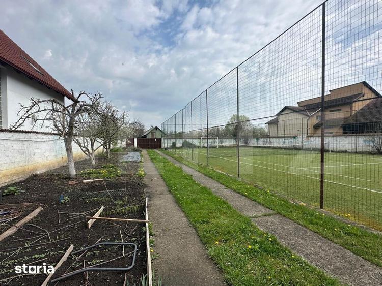 Casă cu 1 camere cu Teren 2300 Mp în Prejmer