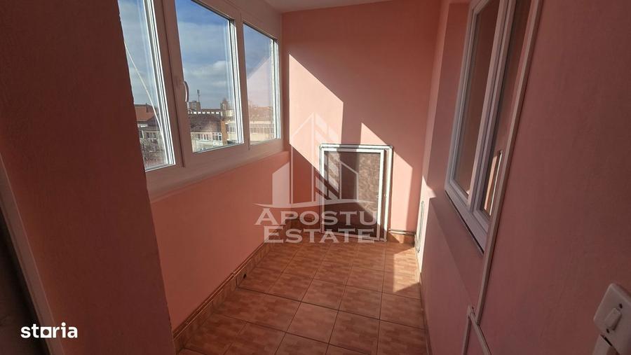 Apartament cu 4 camere, mobilat în Circumvalațiunii