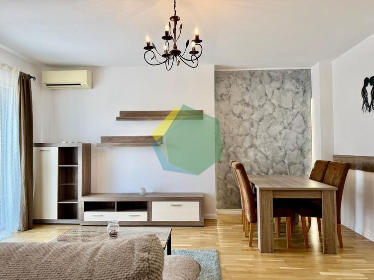 Apartament cu 3 camere decomandat în Central