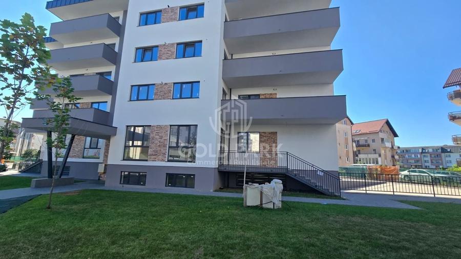 Spațiu comercial, de 188.60000610352 mp, în Florești