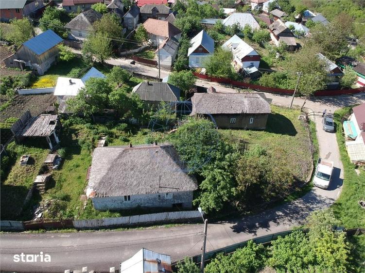 Casă cu 4 camere cu Teren 1000 Mp în Păulești