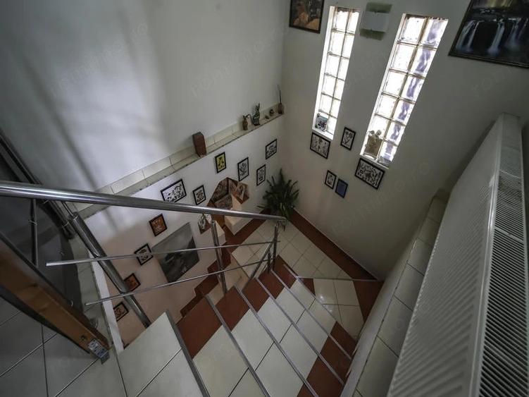 Casă cu Teren 250 Mp în Criș