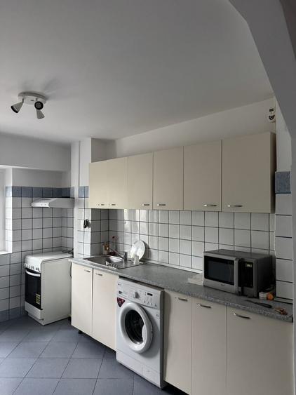 Apartament cu 2 camere decomandat în Basarab