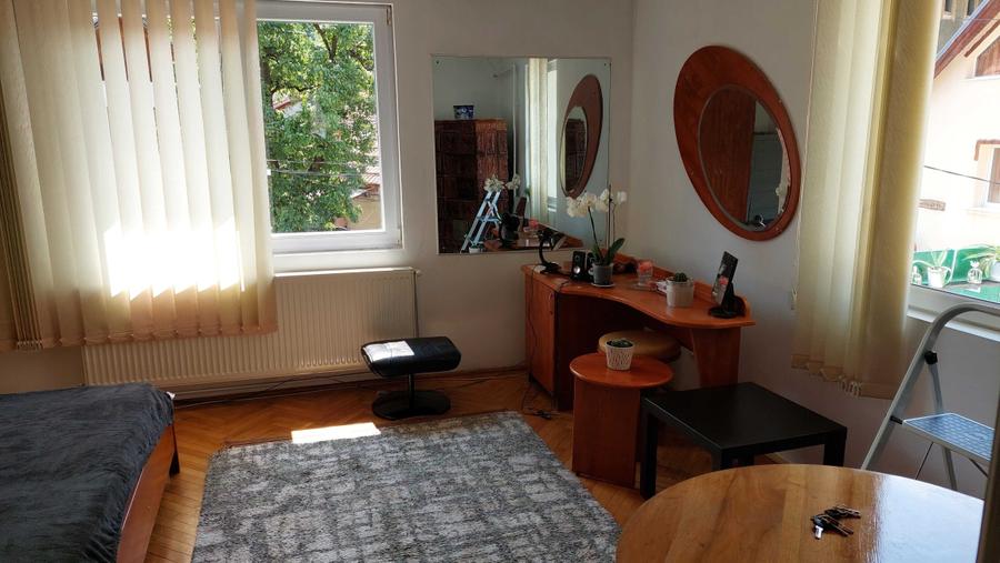 Apartament cu 2 camere în Drumul Carului