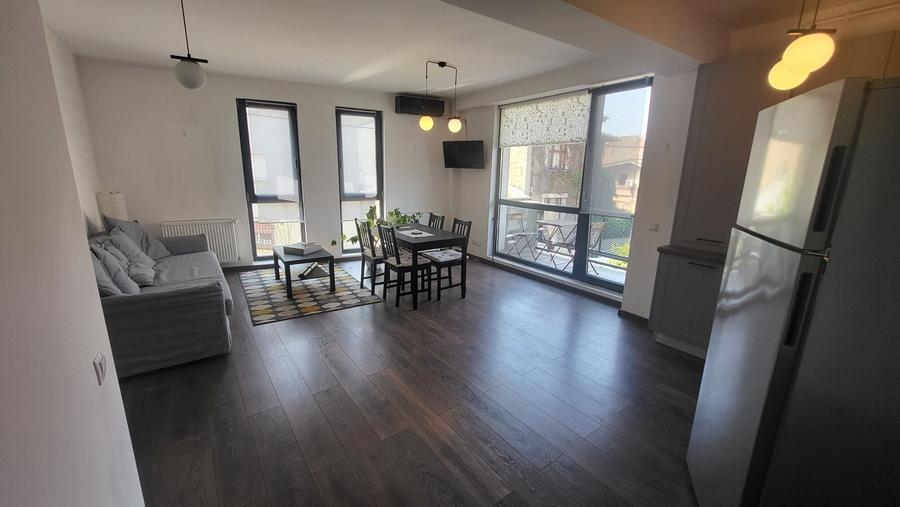 Apartament cu 2 camere semidecomandat în Obor