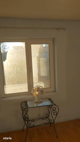 Casă cu 5 camere cu Teren 2800 Mp în Gostinari