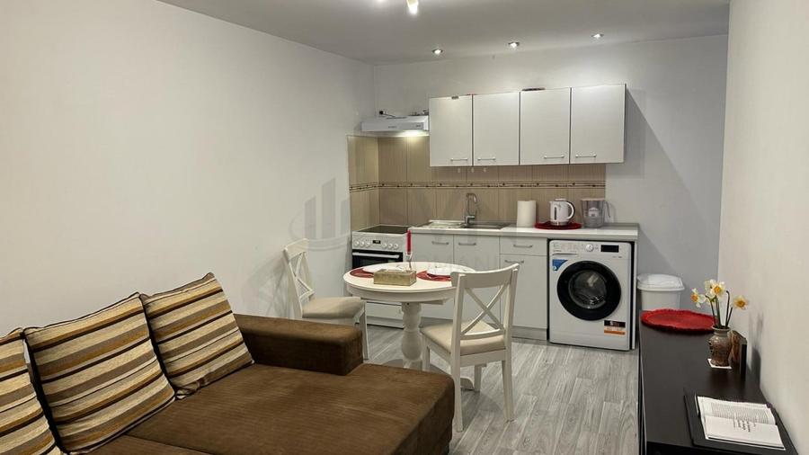 Apartament cu 2 camere decomandat, mobilat în Tineretului
