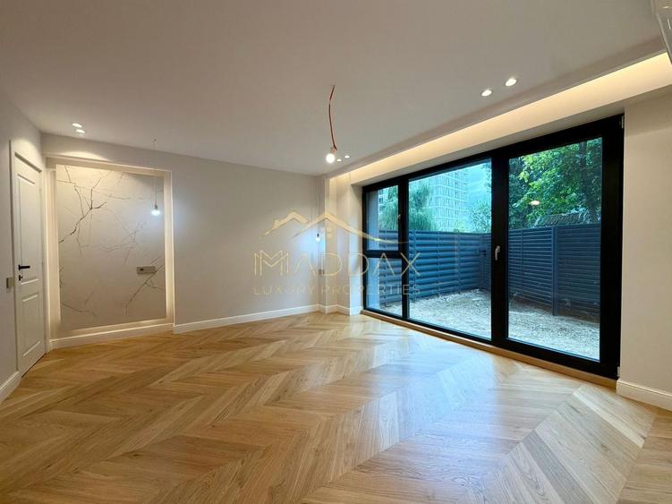 Apartament cu 4 camere decomandat în Străulești