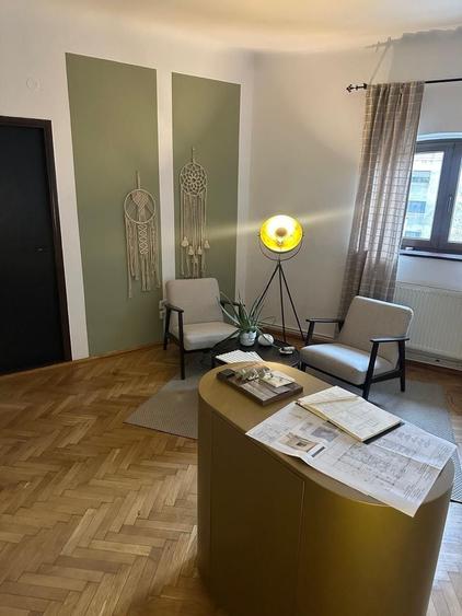 Apartament cu 2 camere semidecomandat în P-ța Romană