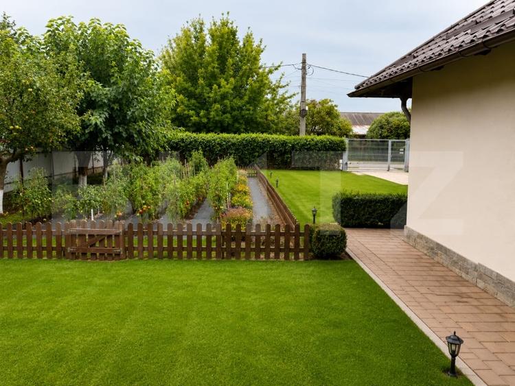 Casă individuală cu 5 camere cu Teren 1427 Mp în Burdujeni