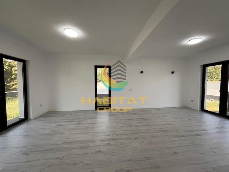 Casă individuală cu 4 camere cu Canalizare în Central