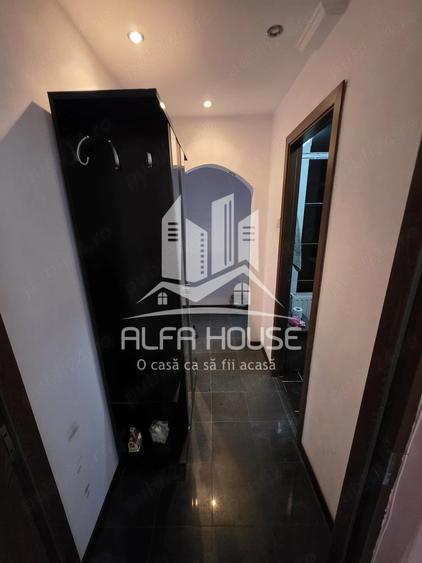 Apartament cu 3 camere nedecomandat în Micro II