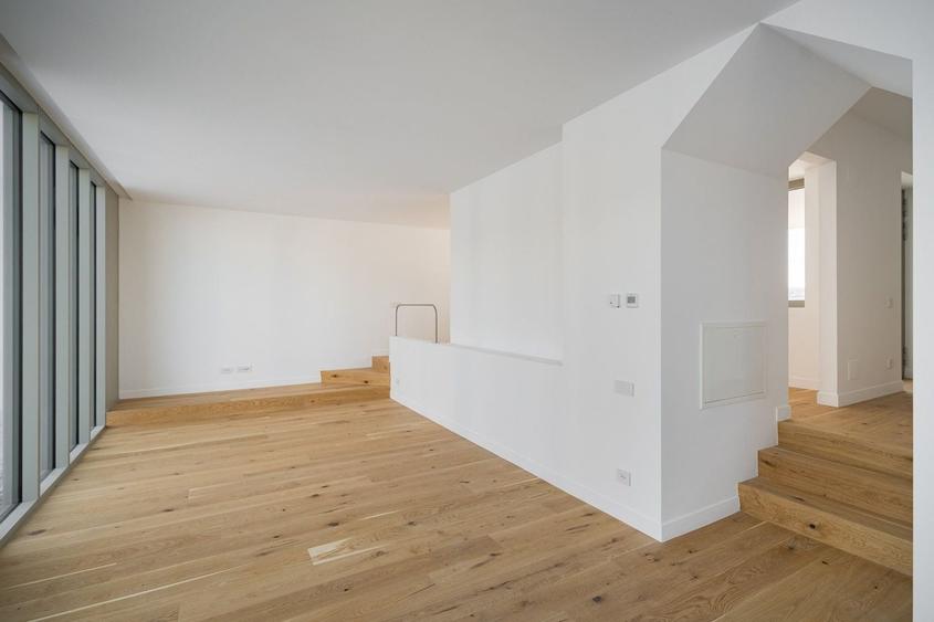 Duplex cu 4 camere cu Canalizare în Tunari