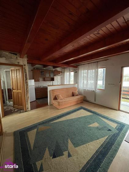 Casă cu 4 camere cu Teren 427 Mp în Central
