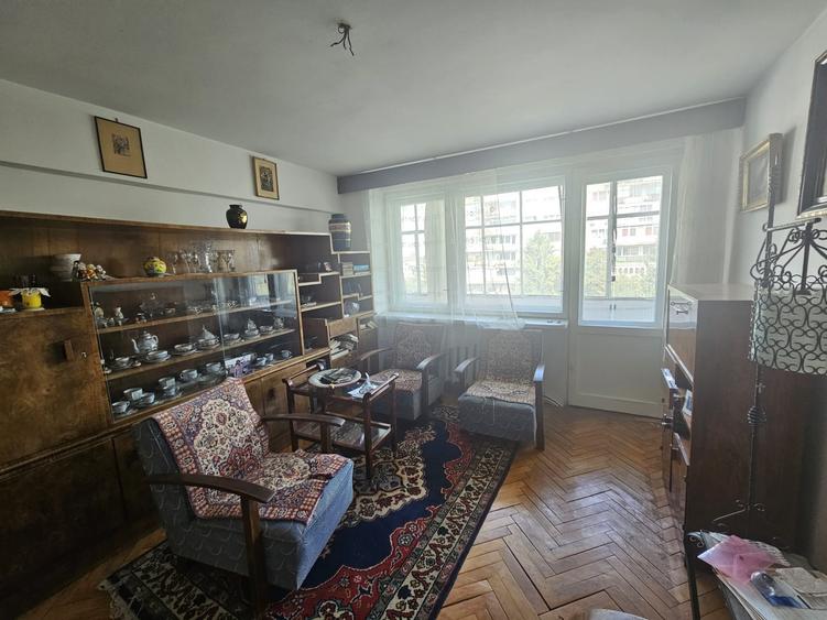 Apartament cu 3 camere semidecomandat, mobilat în Grigorescu