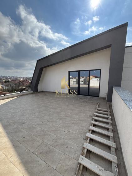 Apartament cu 3 camere semidecomandat în Dacia