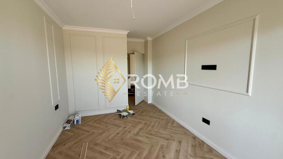 Apartament cu 2 camere semidecomandat în Florești