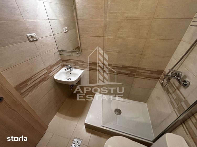 Apartament cu 3 camere, mobilat în Blașcovici