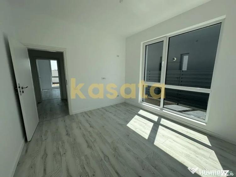Casă cu 4 camere cu Teren 400 Mp în Domnești