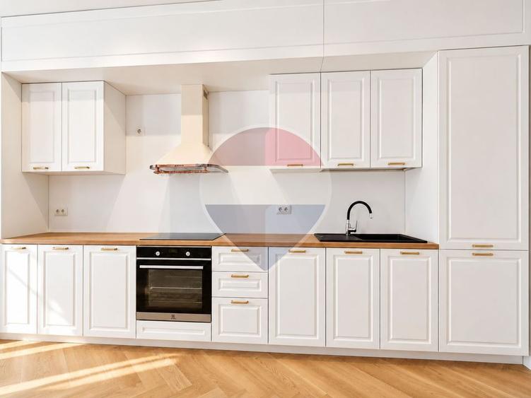 Casă cu 5 camere cu Teren 125 Mp în Tunari