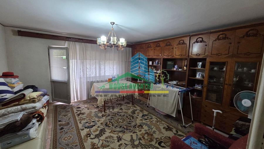 Apartament cu 3 camere decomandat, mobilat în Bahne
