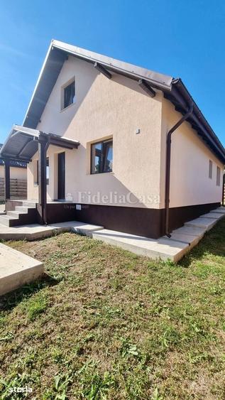 Casă cu 3 camere decomandat cu Teren 365 Mp în Miroslava