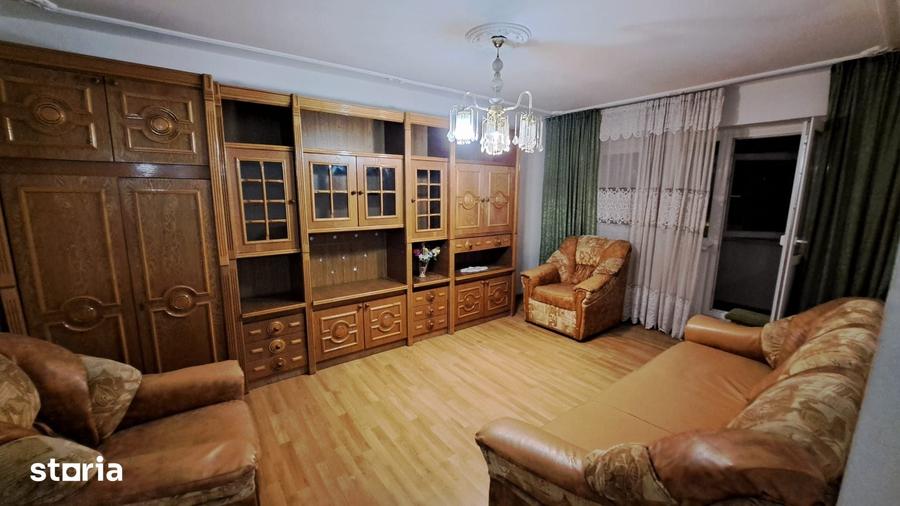 Apartament 3 camere, 2 bai, decomandat, B-dul Bucuresti - 7