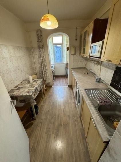Apartament cu 2 camere decomandat în Nicolina