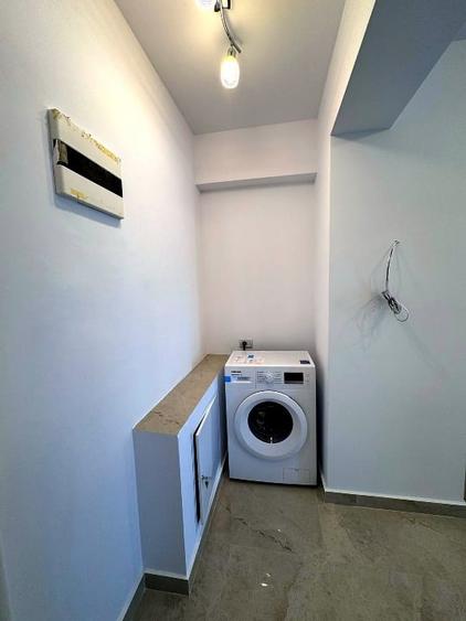 Apartament cu 3 camere decomandat, mobilat în Parcul Carol