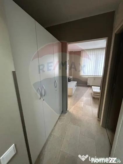 Spațiu comercial, de 42 mp, în Central