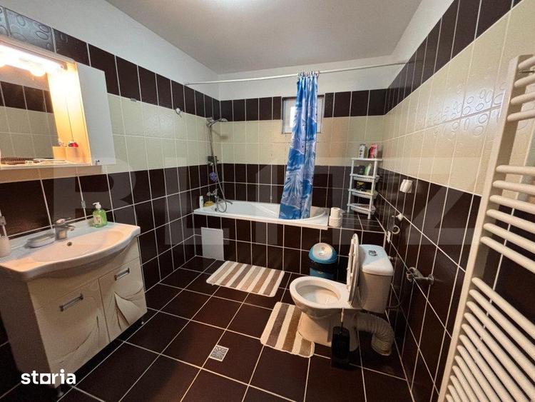 Casa de vanzare, cu 4 camere, 180 mp, zona Aninoasa - 10