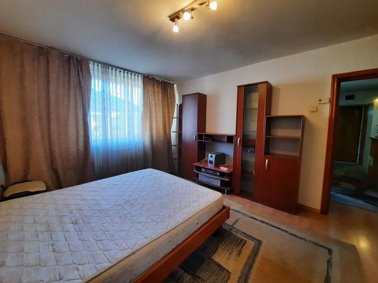 Apartament cu 2 camere decomandat în Mărăței