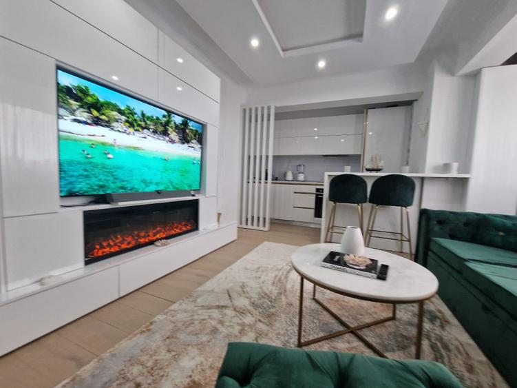 Apartament cu 3 camere decomandat, mobilat în Gara