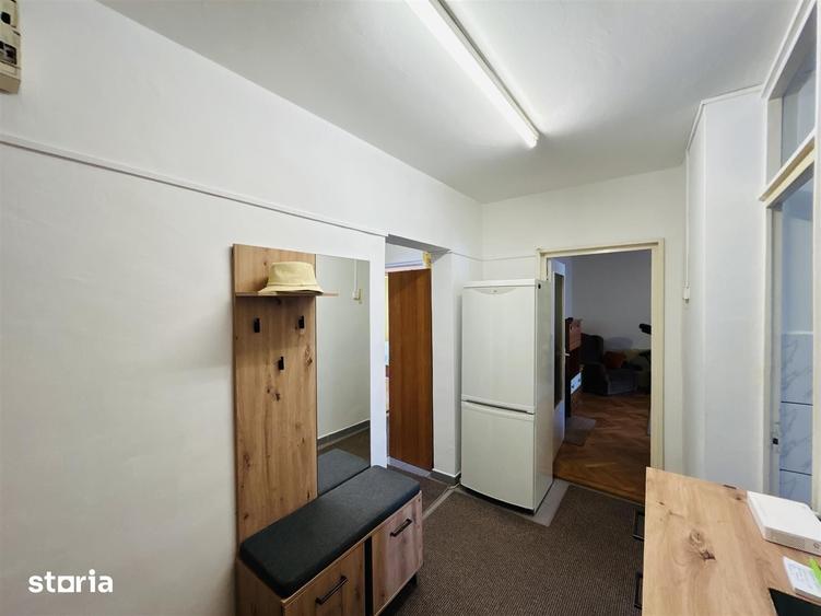 Apartament cu 3 camere decomandat în Terezian