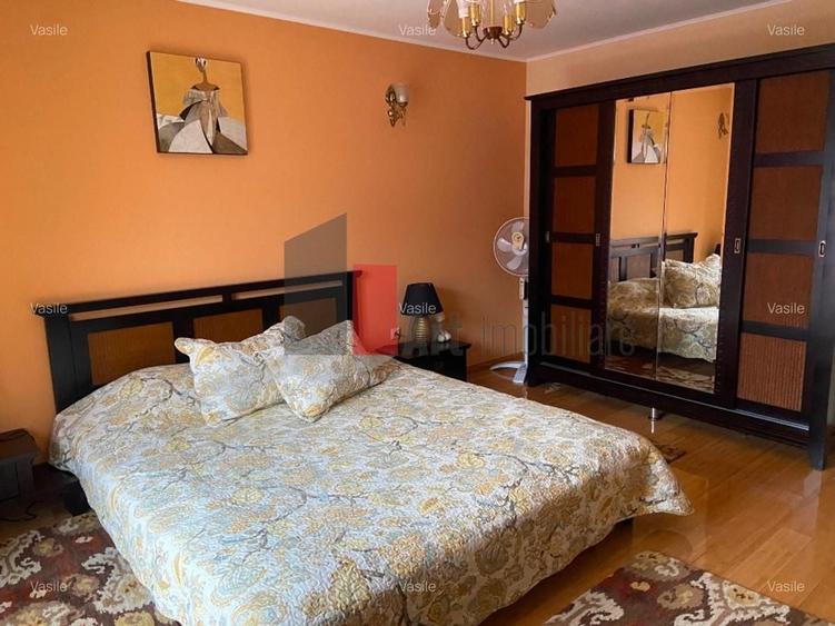 Casă cu 5 camere cu Teren 300 Mp în Pantelimon