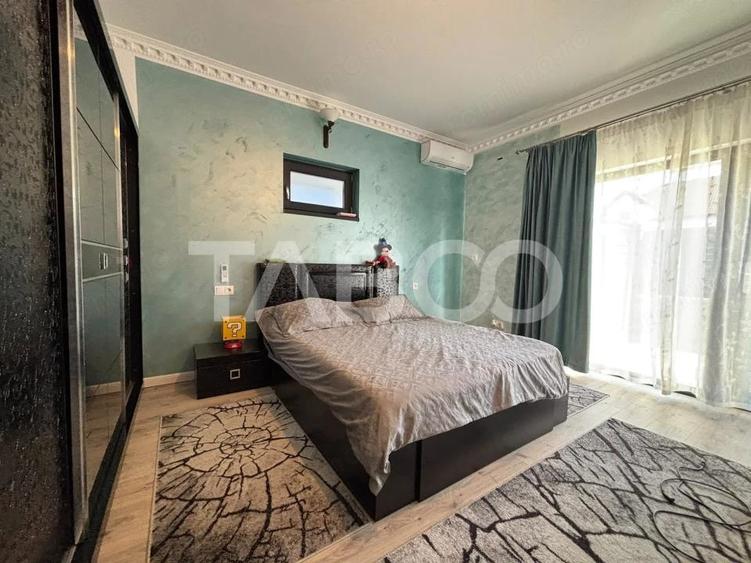 Casă cu 6 camere cu Teren 464 Mp în Central