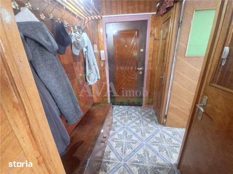 Apartament cu 3 camere în Mioriței