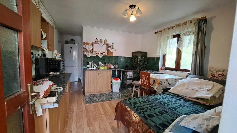 Casă cu 2 camere cu Teren 2330 Mp în Verveghiu