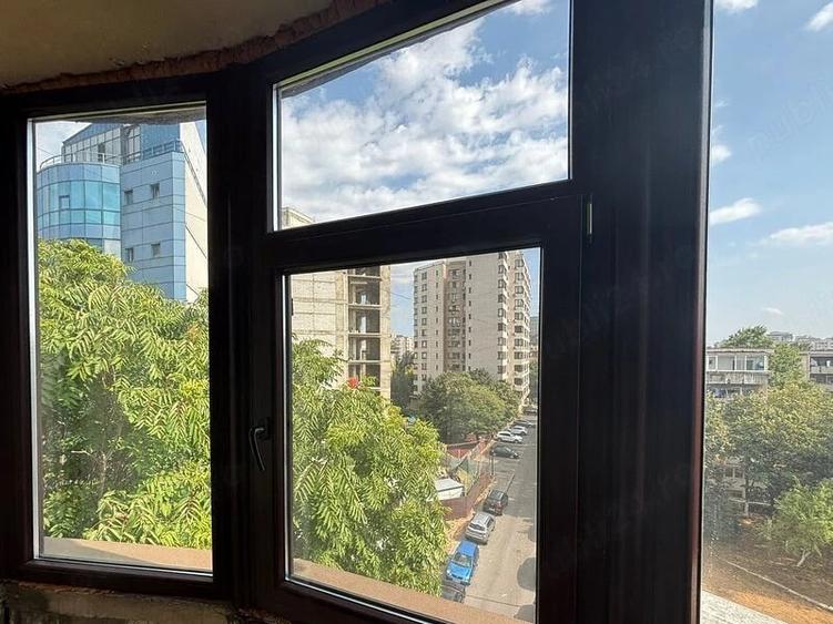 Garsonieră decomandată în Vitan