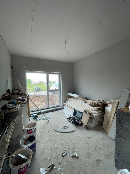 Duplex cu 4 camere cu Canalizare în Ghiroda