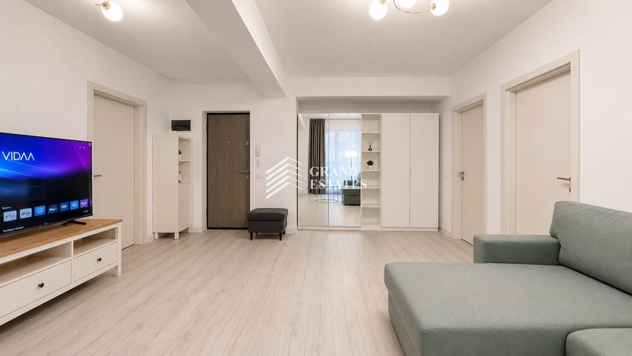 Apartament cu 3 camere semidecomandat, mobilat în Otopeni