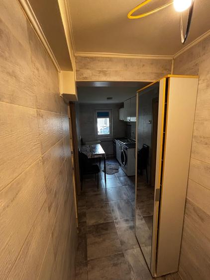 Apartament cu 2 camere semidecomandat în Pantelimon