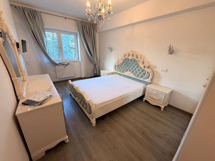 Apartament cu 3 camere decomandat în Muncii