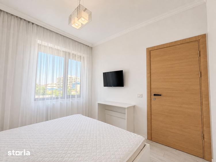 Apartament cu 3 camere, mobilat în Delfinariu