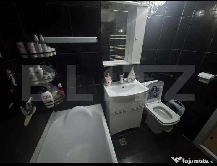 Apartament cu 2 camere decomandat în Aleea Trandafirilor