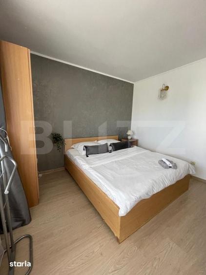 Casă cu 7 camere cu Teren 250 Mp în Central